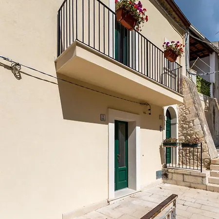 Liola Guest house Scicli